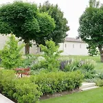 Luxury Chateau 2 & Vineyard View *